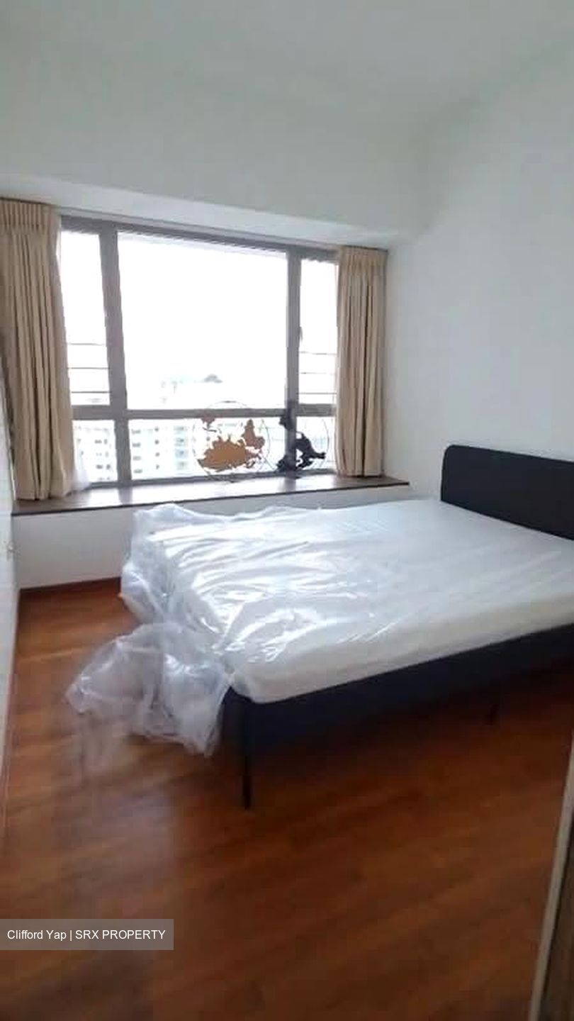 Trevista (D12), Condominium #590774511